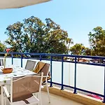 Yuka En Luminoso Con Terraza Y Piscina By Family Homes *