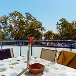 Yuka En Luminoso Con Terraza Y Piscina By Family Homes * دينايا